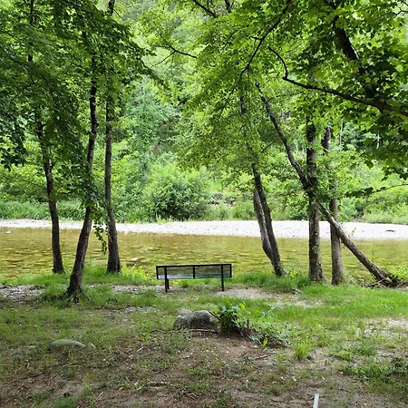 Campsite Les Galets De Luech Genolhac